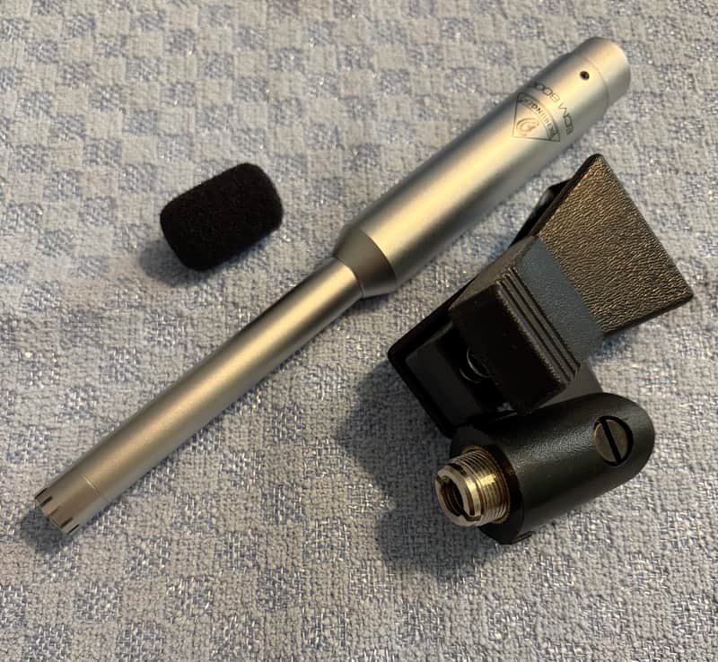 Behringer ECM8000 Omnidirectional Measurement Microphone