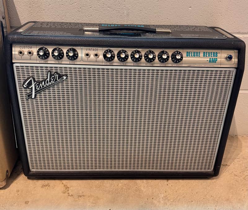Fender '68 Custom Deluxe Reverb 2-Channel 22-Watt 1x12" Guitar Combo 2013 - Present - Black image 1