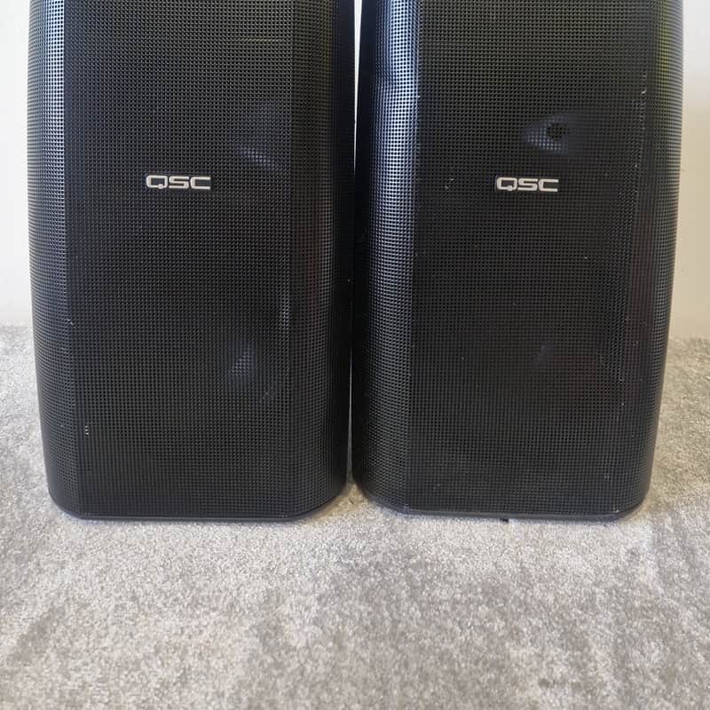 2000s QSC QSC AD-S82H Black