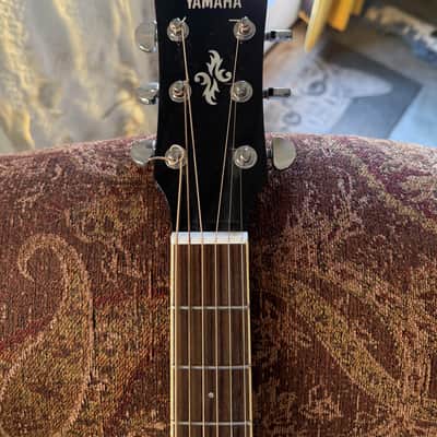 Yamaha APX600 Black with Semi Hard Case image 4