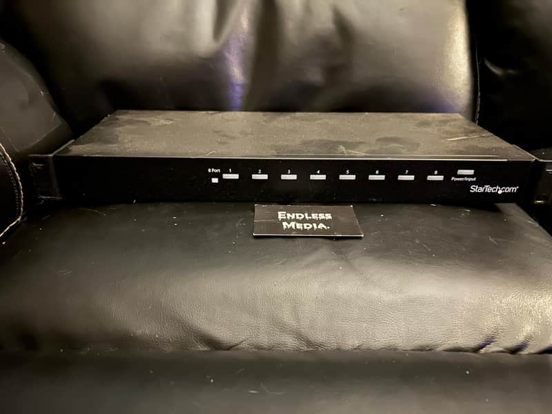 StarTech ST128HDMI2 8-Port HDMI Splitter & Signal Amplifier image 1