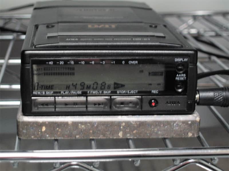 【ジャンク】AIWA DAT RECORDER STRASSER HD-X1 Aiwa Strasser HD-X1 DAT Portable Digital Tape Recorder/Player w
