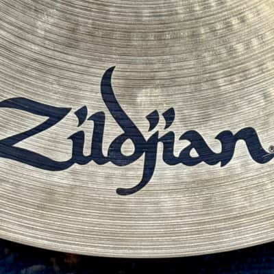 19 YEARS OLD SUPER CLEAN 18” Zildjian ARMAND Medium Thin Crash 1431g image 8