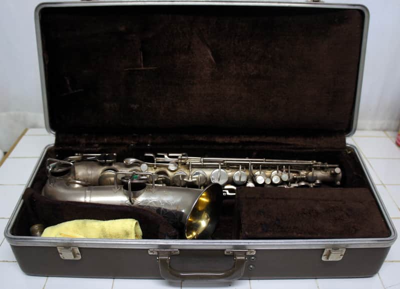 Buescher True-Tone Low Pitch Series IV Alto Sax 1929 Silver (with case) image 1