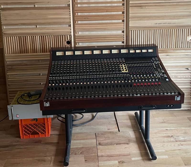 Yamaha PM2000 1978 24 Channel Console Mixer * Transformers * 990 Style OpAmps * Japan API Quad Eight Neve Japaneve image 1