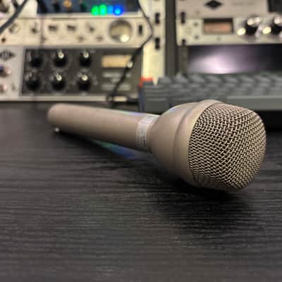 Electro-Voice RE50 Omnidirectional Dynamic Microphone 1970 - 1989 - Fawn Beige image 3