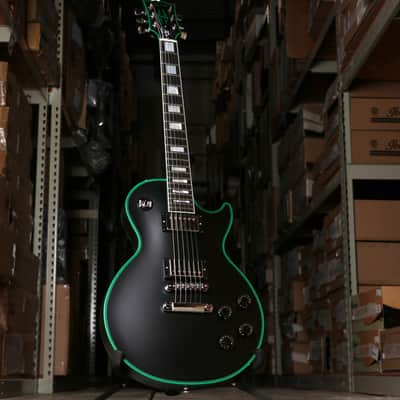 Gibson Les Paul Custom - Solid Body Electric Guitar Satin Black Green Widow image 2