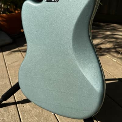 Fender Vintera '60s Jazzmaster with Pau Ferro Fretboard 2019 - 2023 - Ice Blue Metallic image 8