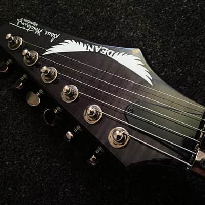 Dean DCR Dave Mustaine VMNT Floyd - Trans Black - 5/50 ever produced - EXCELLENT condition + CASE image 3