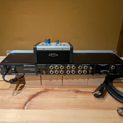 PreSonus Central Station Plus Monitor Controller with Remote Control 2010s - Silver image 3