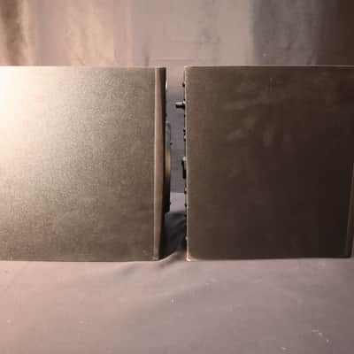 Yorkville YSM2P Compact Active Studio Monitor Bild 5