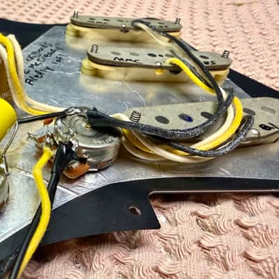 Stratocaster Relic w/ McCready Loaded Pickguard Strat Firefly FFST SRV/Rory Gallagher image 7