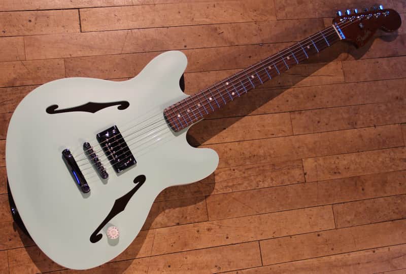 Fender Tom DeLonge Starcaster Satin Surf Green