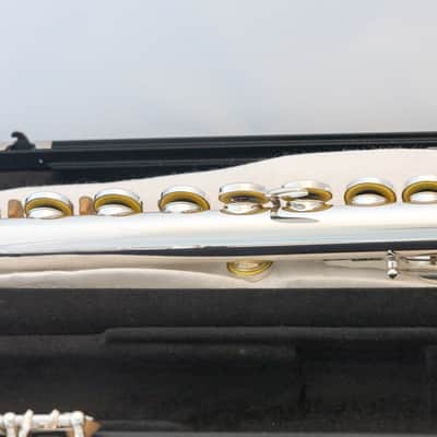 Yamaha YFL-200AD II Advantage Flute *Cleaned & Serviced *Ready to play image 11