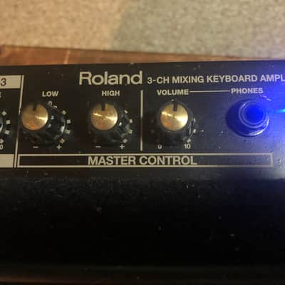 Roland KC-60 3-Channel 40-Watt 1x10" Keyboard Combo 2002 - Present - Black image 8