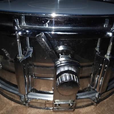 Coronet Deluxe 10-lug snare drum 1960's chrome image 3