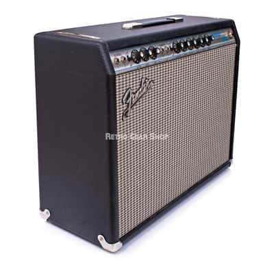 Fender Vibrolux Reverb 2-Channel 2x10" Guitar Combo Tube Amplifier 1973 image 4