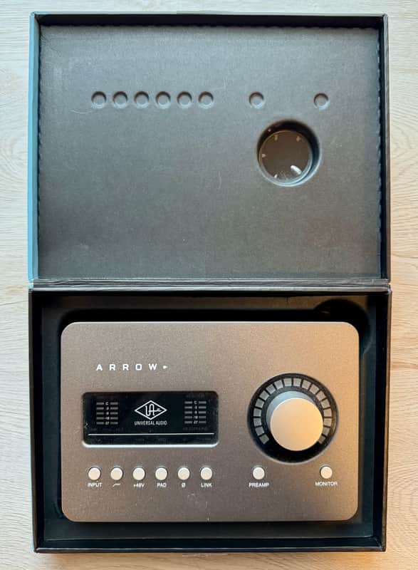 Universal Audio Arrow 2x4 Thunderbolt 3 Interface with Solo | Reverb