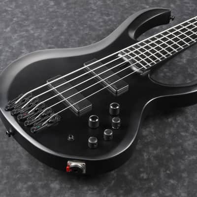 Ibanez BTB625EX-BKF Iron Label BTB Electric Bass 5-String - Black Flat image 9