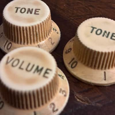 Fender Stratocaster Custom Relic / Aged 3-Piece Knob Set (3-Spoke) image 4