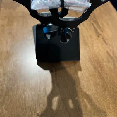 Immagine GENELEC 8010-320B pair L-Shaped Stands for 8010 Speakers 2010s - Black - 2