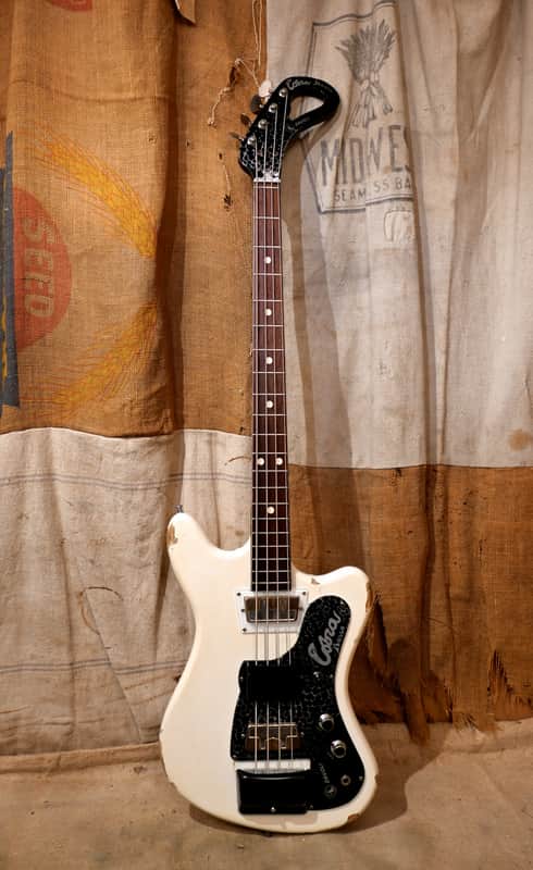 Wandre Cobra Basso  1960's White image 1