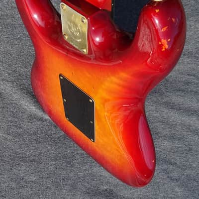 Valley Arts Steve Lukather Model with Signature 1991 image 5