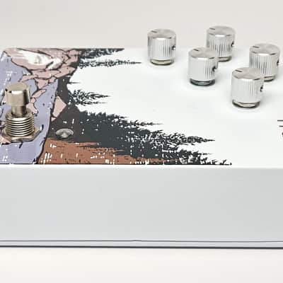 used Spruce Effects Acadia Ltd. Edition with Metal Box #26, Excellent Condition! image 5
