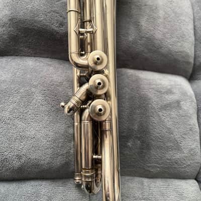 1909 Frank Holton “New Proportion” Cornet – Chicago Era – Couturier Model – Silver – Original Case & Mouthpieces image 18