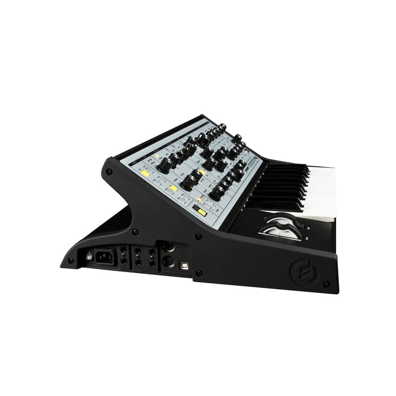 Moog SUB PHATTY アナログシンセサイザー難あり送料込みです。 Moog Sub Phatty Analog Synthesizer Demo - YouTube