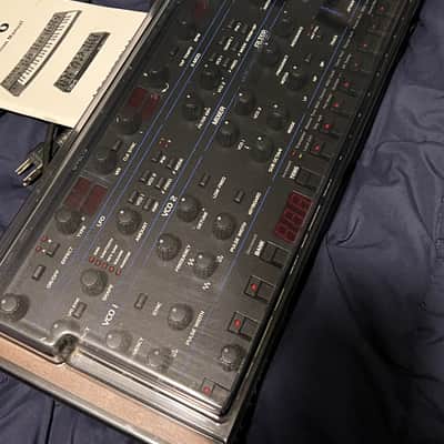 Dave Smith Instruments OB-6 Desktop 6-Voice Polyphonic Synthesizer 2017 - Present - Black image 10
