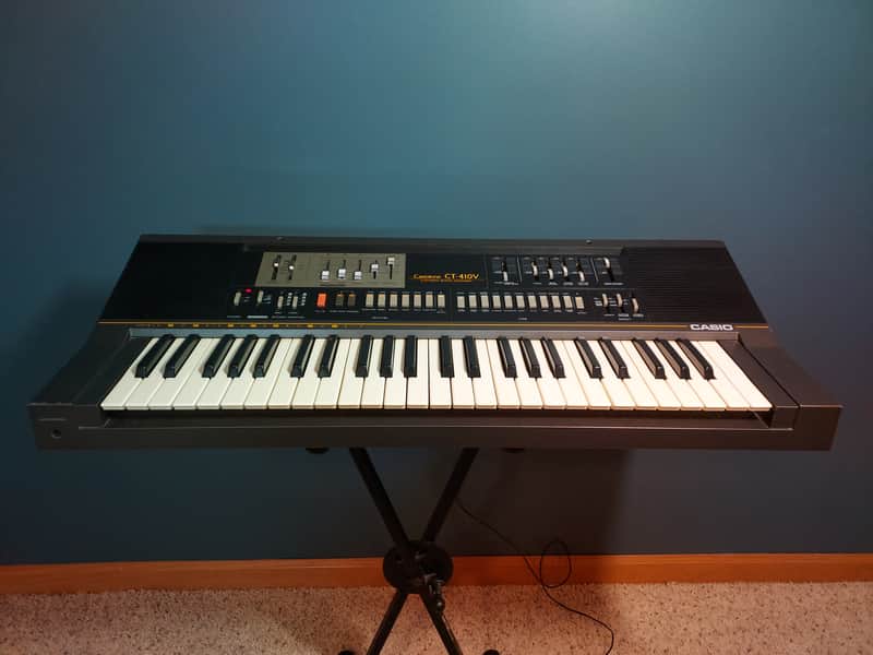 Casio CT-410V Casiotone 49-Key Synthesizer 1980s - Black image 1