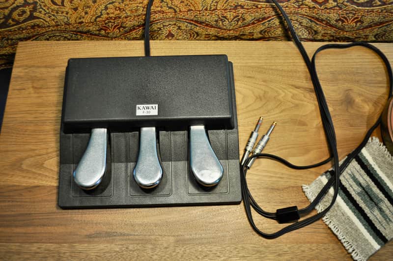 Kawai F30 Triple Keyboard Sustain Pedal image 1
