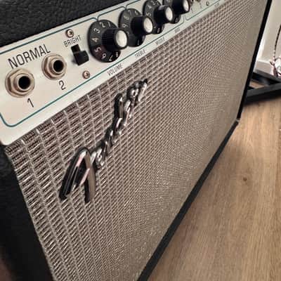Fender Twin Reverb 2-Channel 135-Watt 2x12" Guitar Combo 1977 - 1981 - Silverface image 7