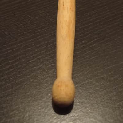 Regal Tip RARE/Collectable Alex Van Halen signature single drum stick #2 90s - Lacquered Selected Hickory image 4