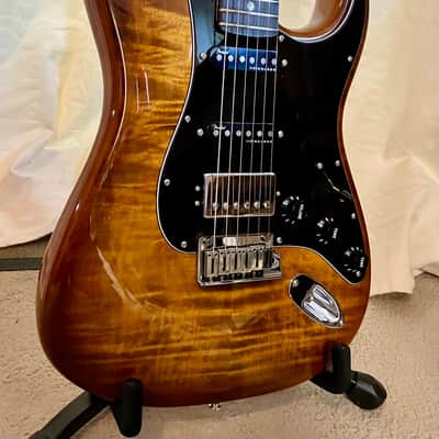 Fender Limited Edition American Ultra Stratocaster HSS Tiger's Eye 2024 - Flame Burst image 12
