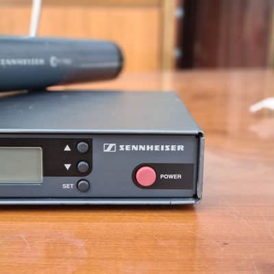 Sennheiser True Diversity Receiver EK100 +Handheld skm100 image 3