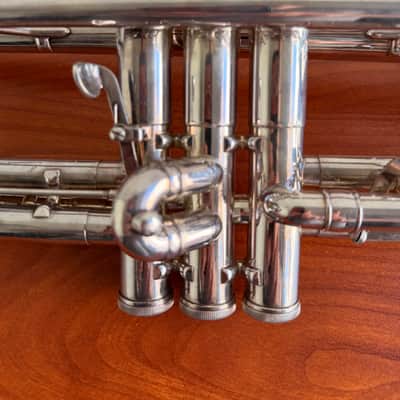 Rare 1960 Olds Mendez Long Model Cornet image 9