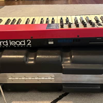 Nord Lead 2 49-Key 16-Voice Polyphonic Synthesizer image 5