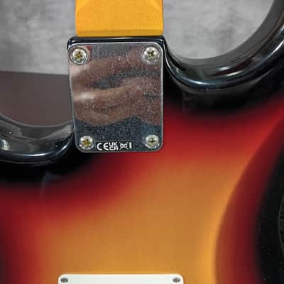 Fender Vintera II Road Worn '60s Stratocaster 2026 - 3 Color Sunburst Limted edition 7.1 pounds image 11