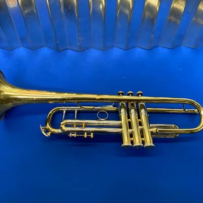 USED Bach Stradivarius 37 Bb Trumpet image 2