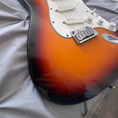 Fender deluxe 93/98 sunburst image 3