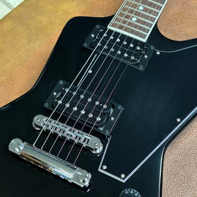 2023 Gibson '70s Explorer ebony black image 5