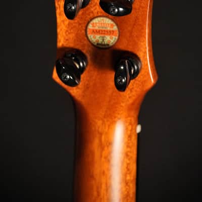 aNueNue UB200 Moon Bird Baritone Ukulele - Natural image 13