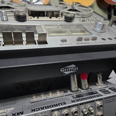 Pioneer RT-701 4-Track Stereo Reel-to-Reel Tape Deck 1977 - 1984 - Silver (similar to RT-707 - see below) image 4