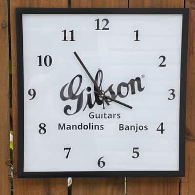 Gibson Musical Instruments Pre-War Script Logo Dealer Style Wall Clock Killer Cool Man Cave/Garage Item