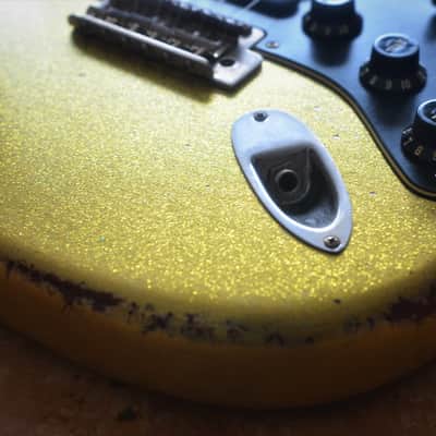 American Fender Stratocaster Relic Custom Gold Sparkle HSS Texas Specials image 4