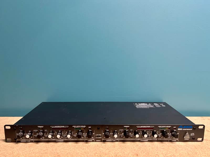 Alesis 3632 Dual-Channel Compressor / Limiter / Gate image 1