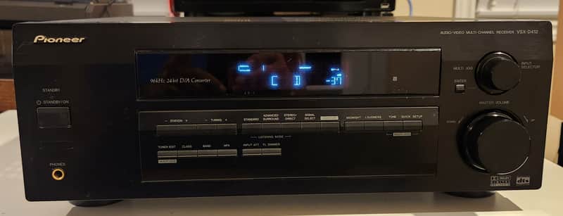 Pioneer PIONEER VSX-D412-K AM-FM 5.1 Stereo Receiver 90s  - Black metal image 1