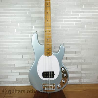 Sterling StingRay Ray34 - Firemist Silver image 15